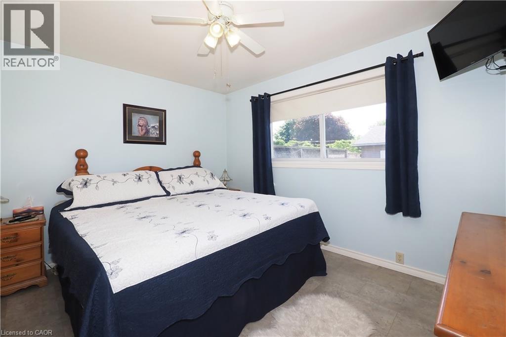 26 WOODHAVEN Road - 18