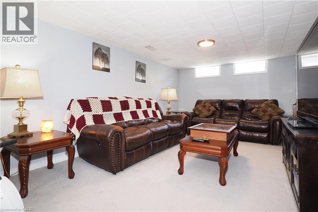 26 WOODHAVEN Road - 25