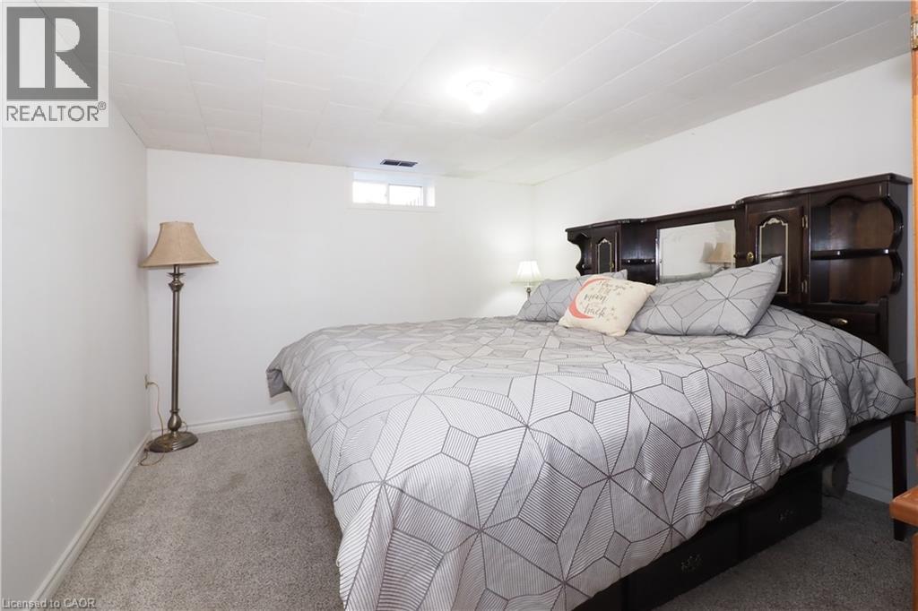 26 WOODHAVEN Road - 27