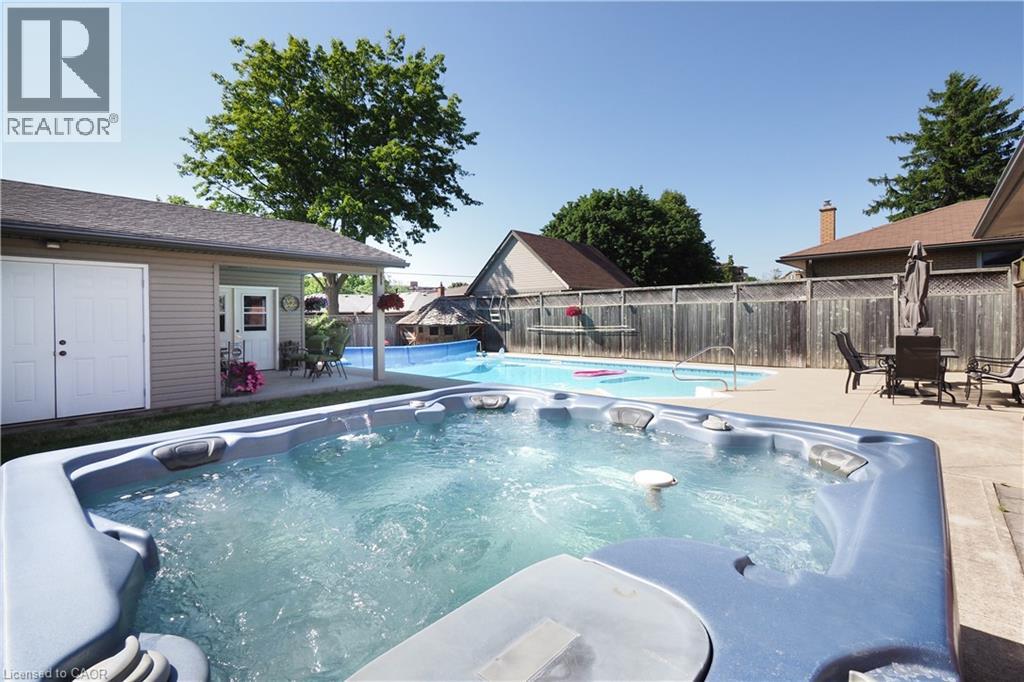 26 WOODHAVEN Road - 4