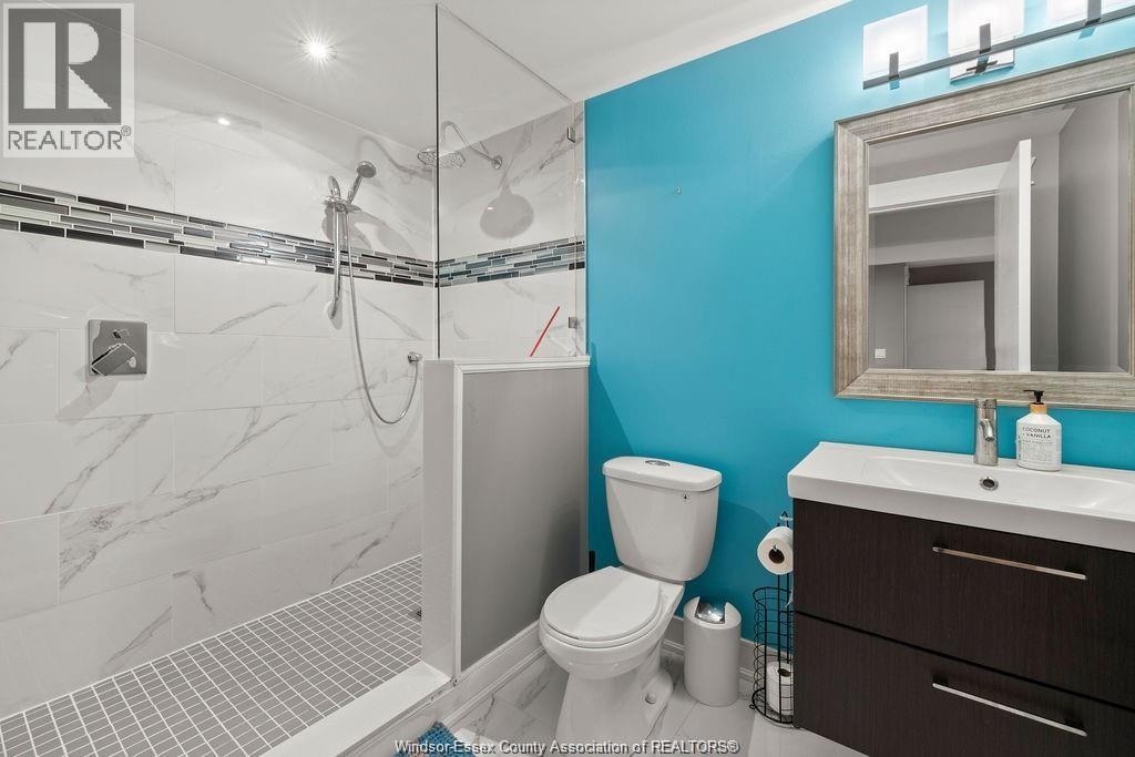 371 CHARRON BEACH - 33