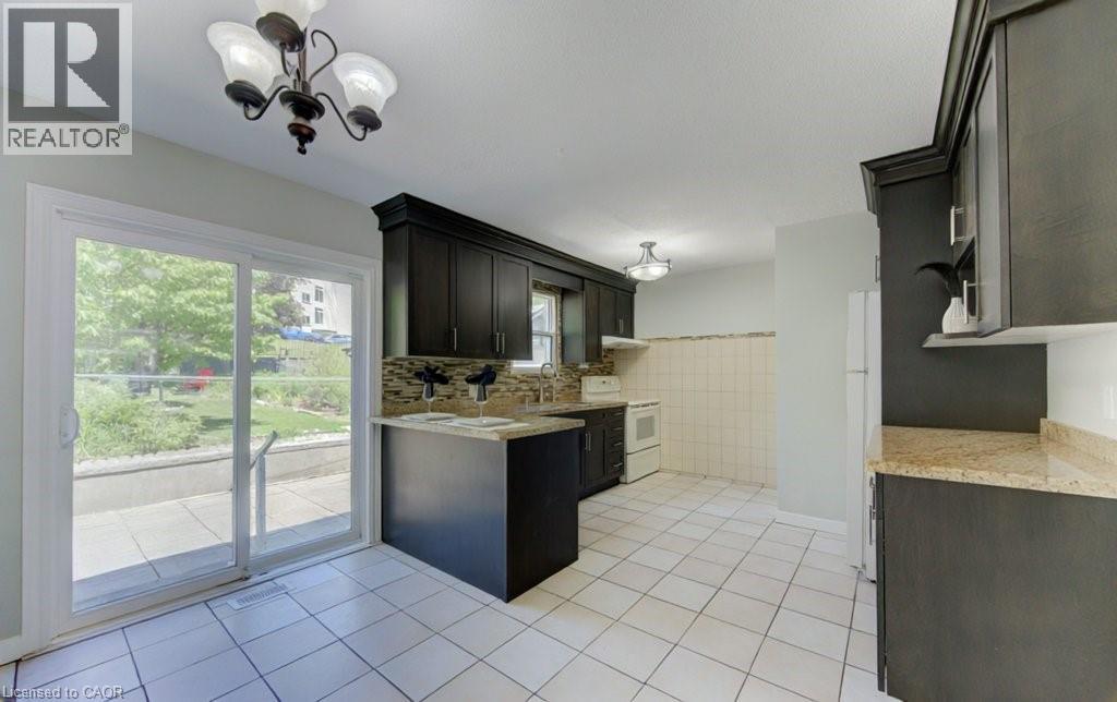 478 N WELLINGTON Street N - 15