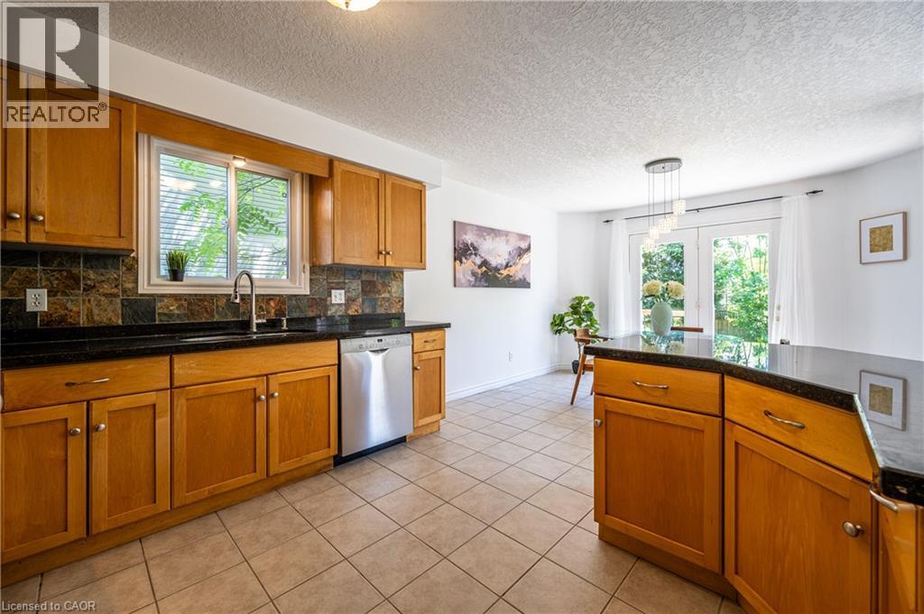 743 BUTTERNUT Avenue - 24