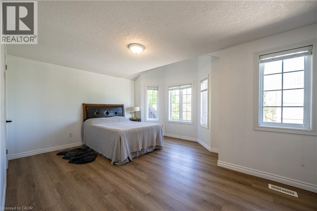 743 BUTTERNUT Avenue - 32