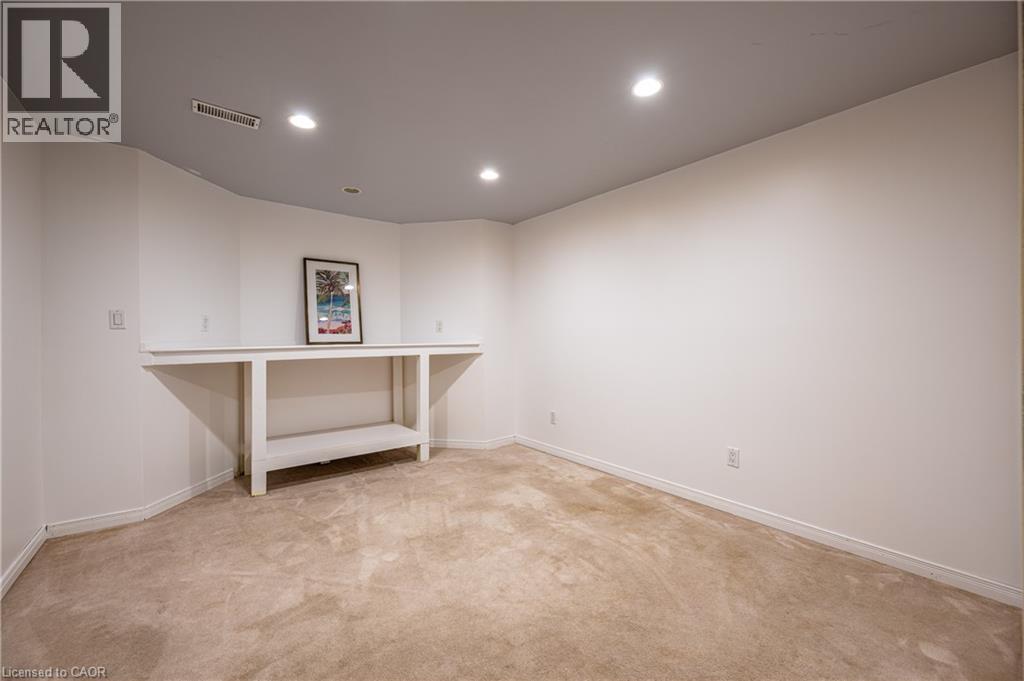 743 BUTTERNUT Avenue - 37