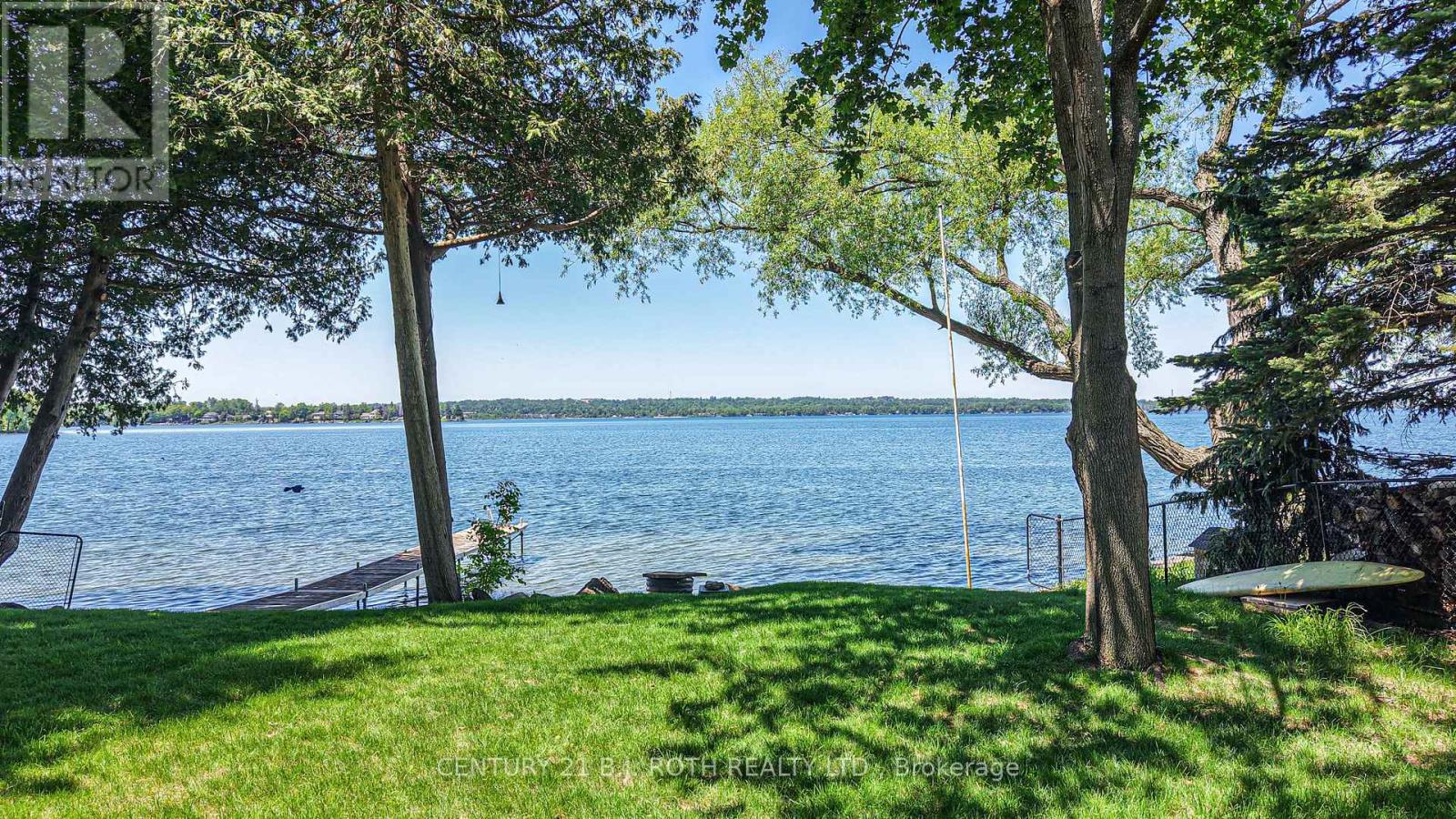 698 BROADVIEW AVENUE - 32