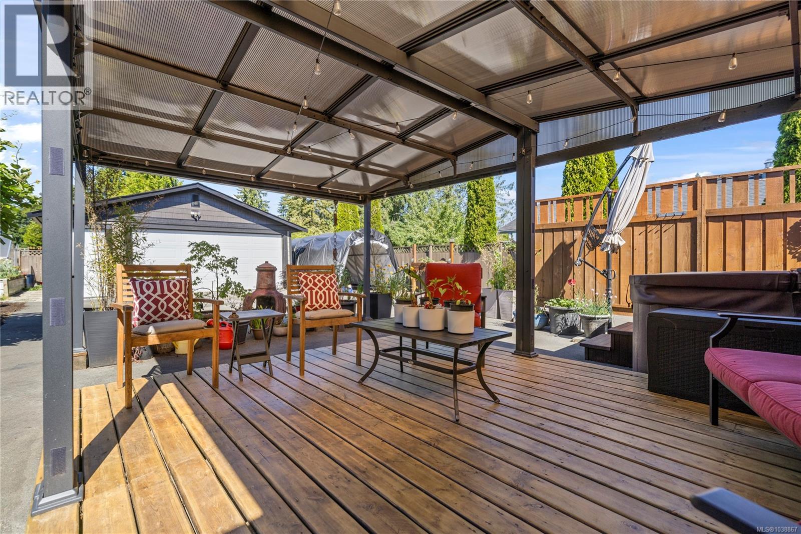787 Barclay Cres - 38