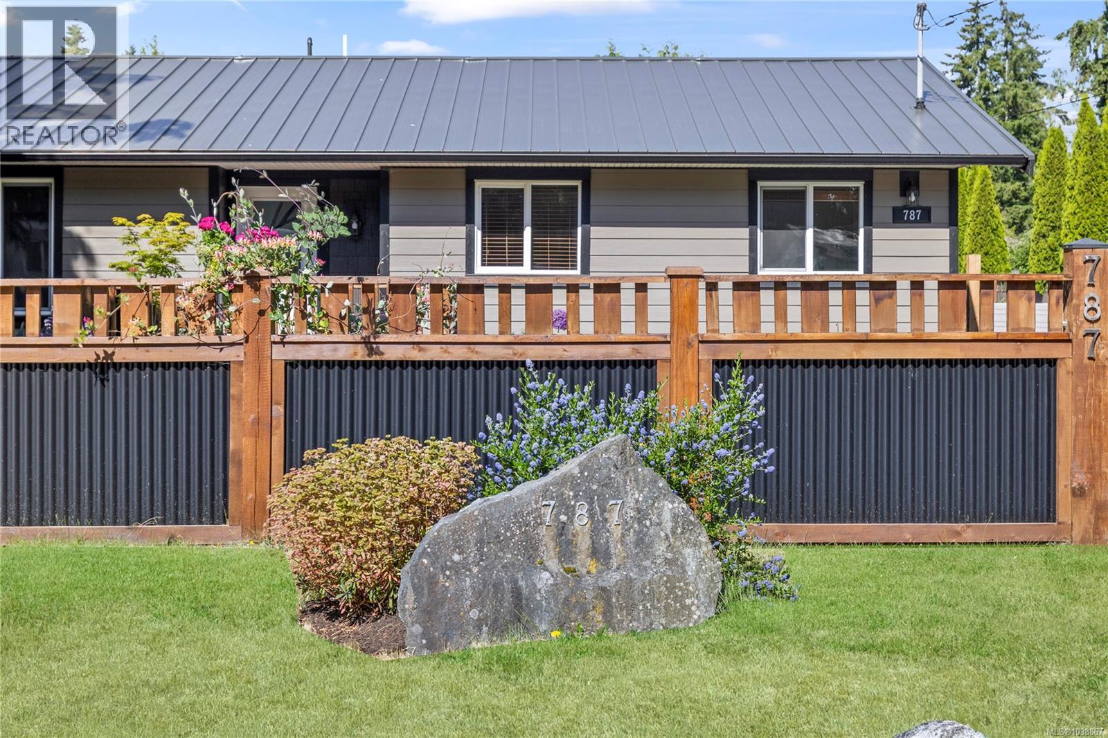 787 Barclay Cres - 65