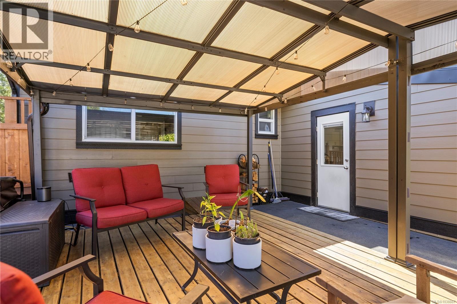 787 Barclay Cres - 39