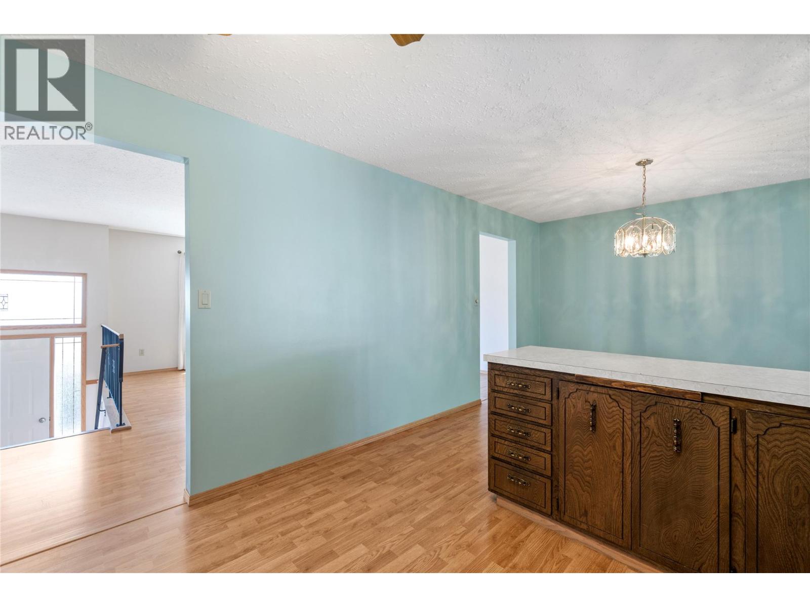 851 26 Street SE - 8