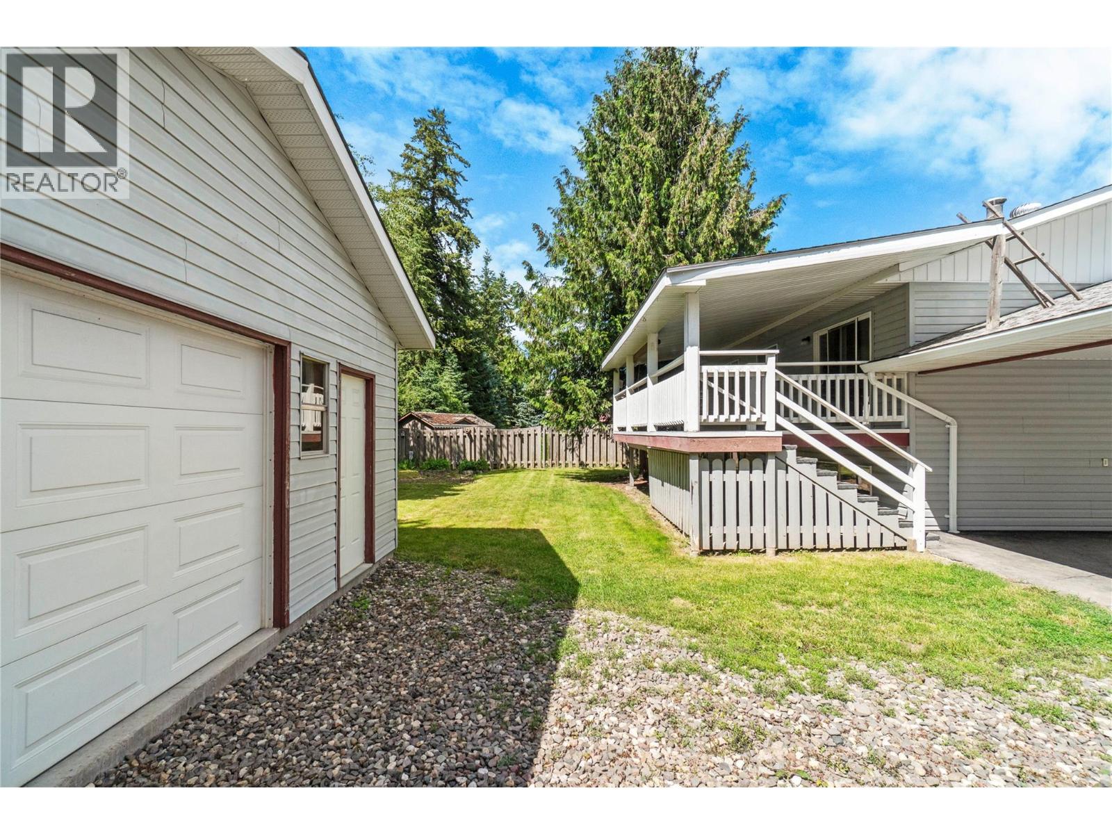  851 26 Street Southeast, Salmon Arm