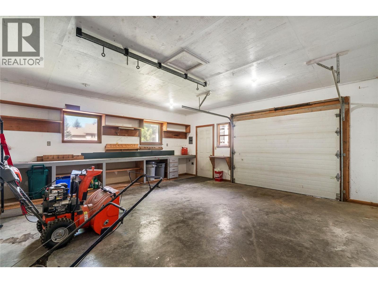 851 26 Street SE - 31