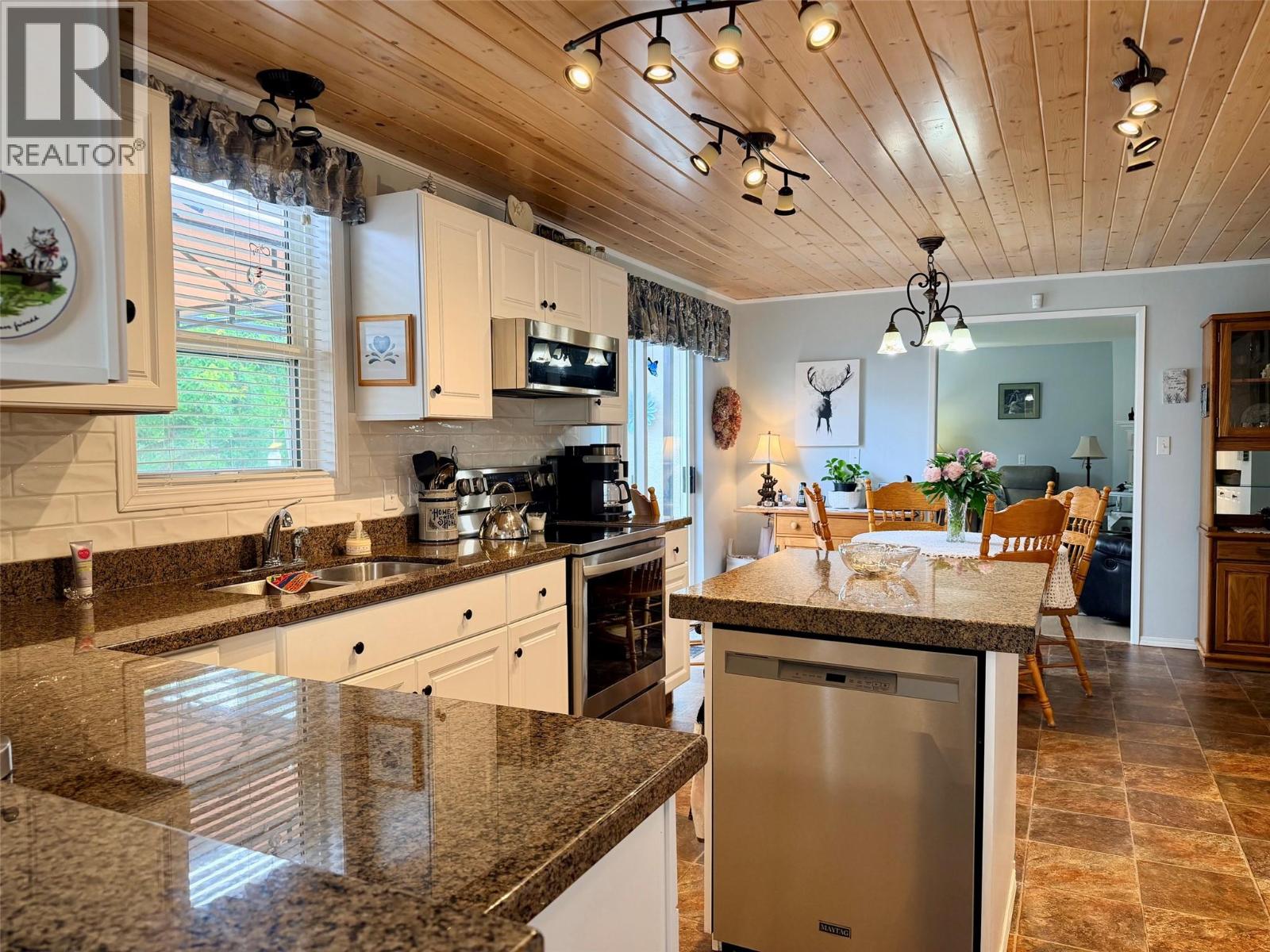 1105 Birch Street - 13