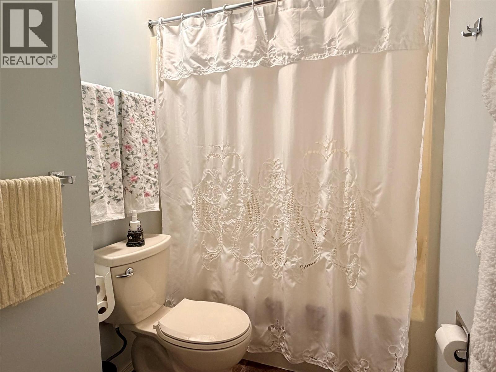 1105 Birch Street - 24