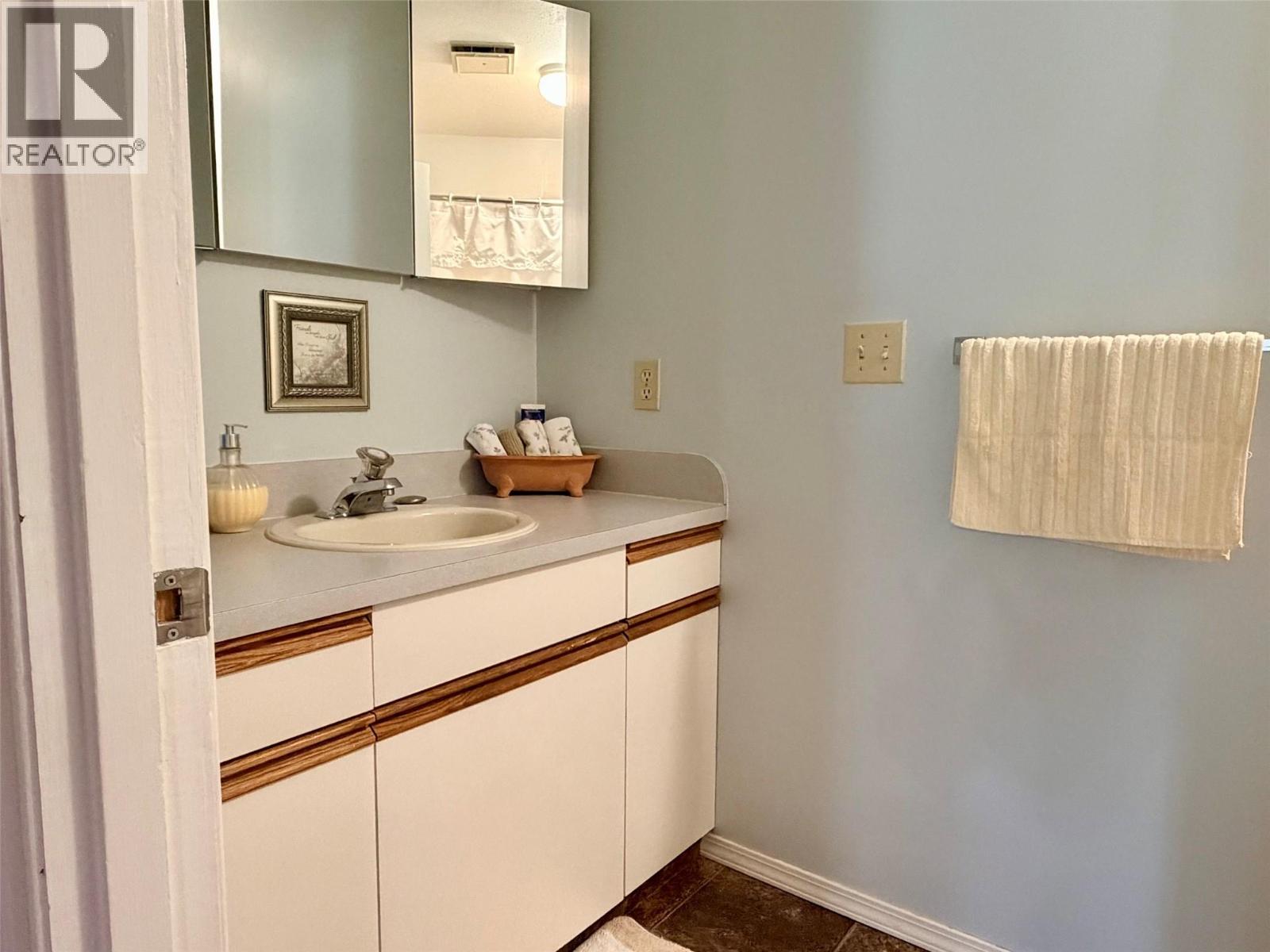 1105 Birch Street - 25