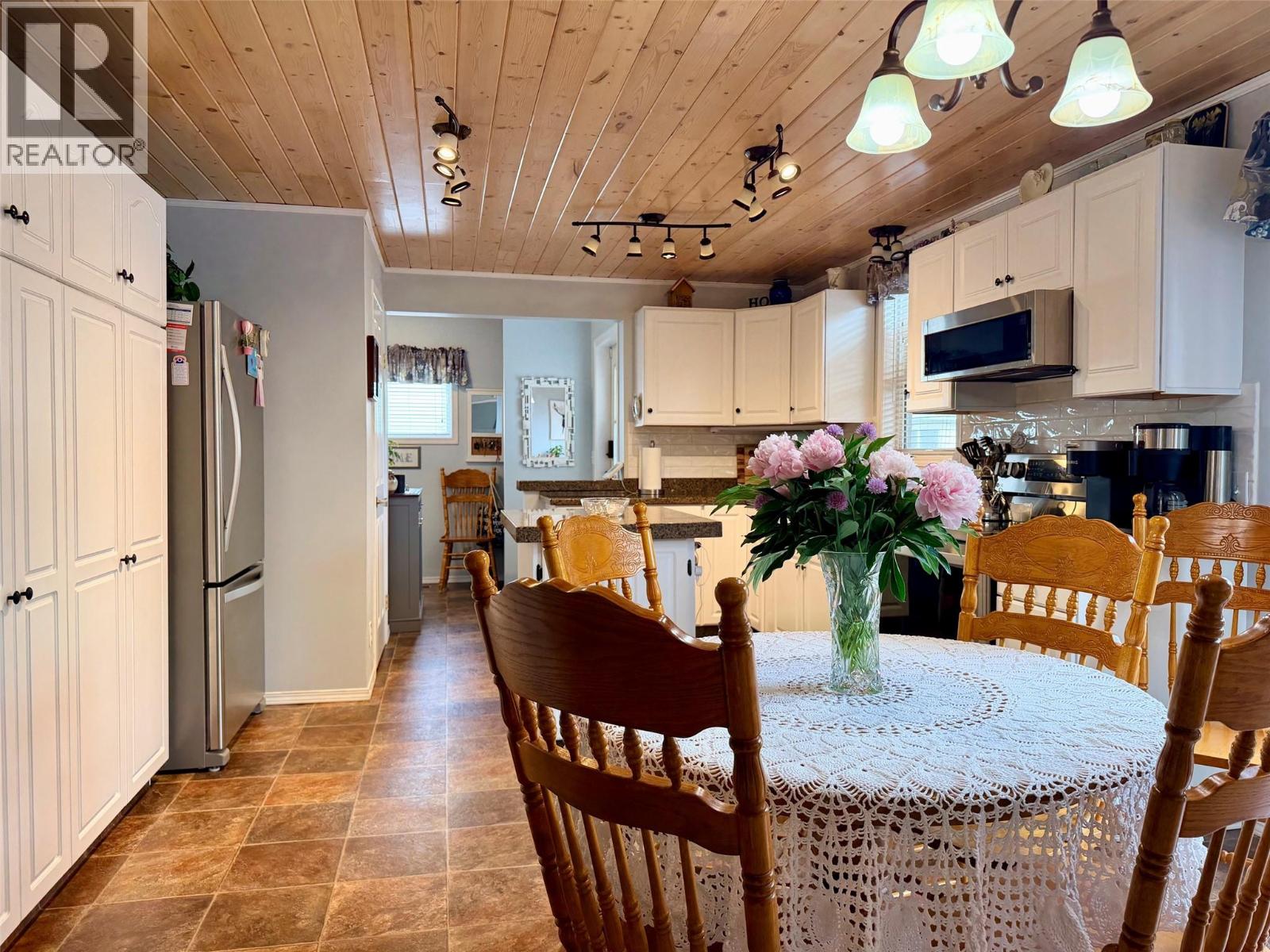 1105 Birch Street - 17
