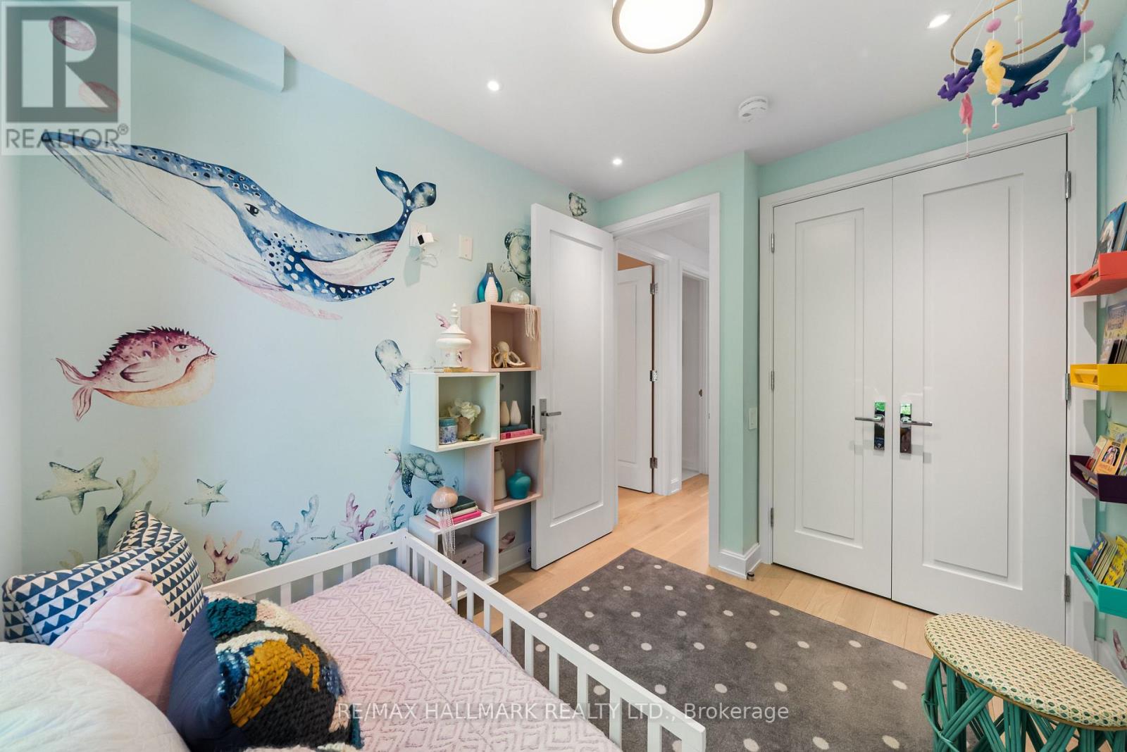 218 WOBURN AVENUE - 25
