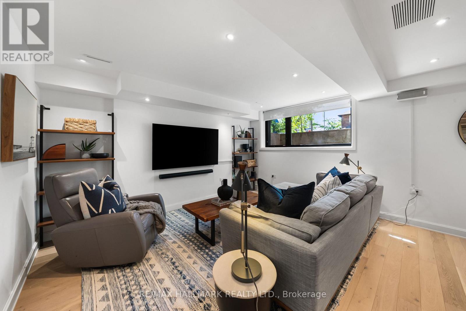 218 WOBURN AVENUE - 33