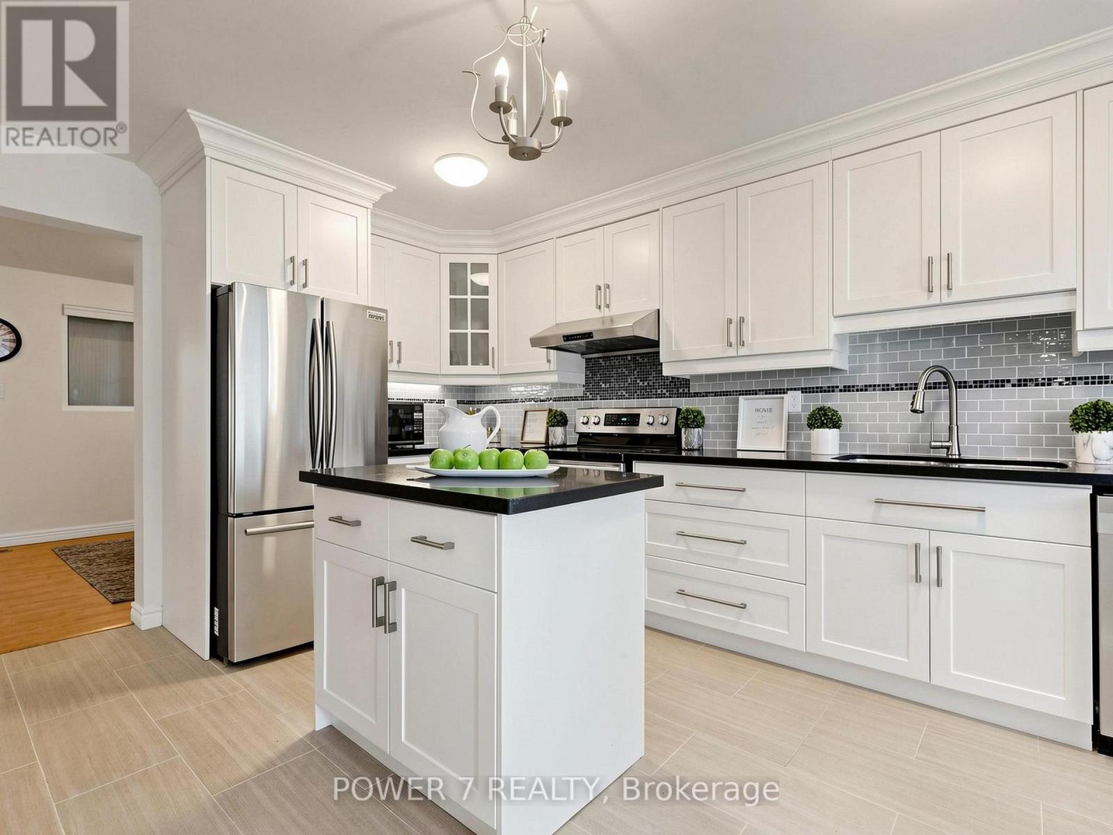 379 HOLLYBERRY TRAIL - 15