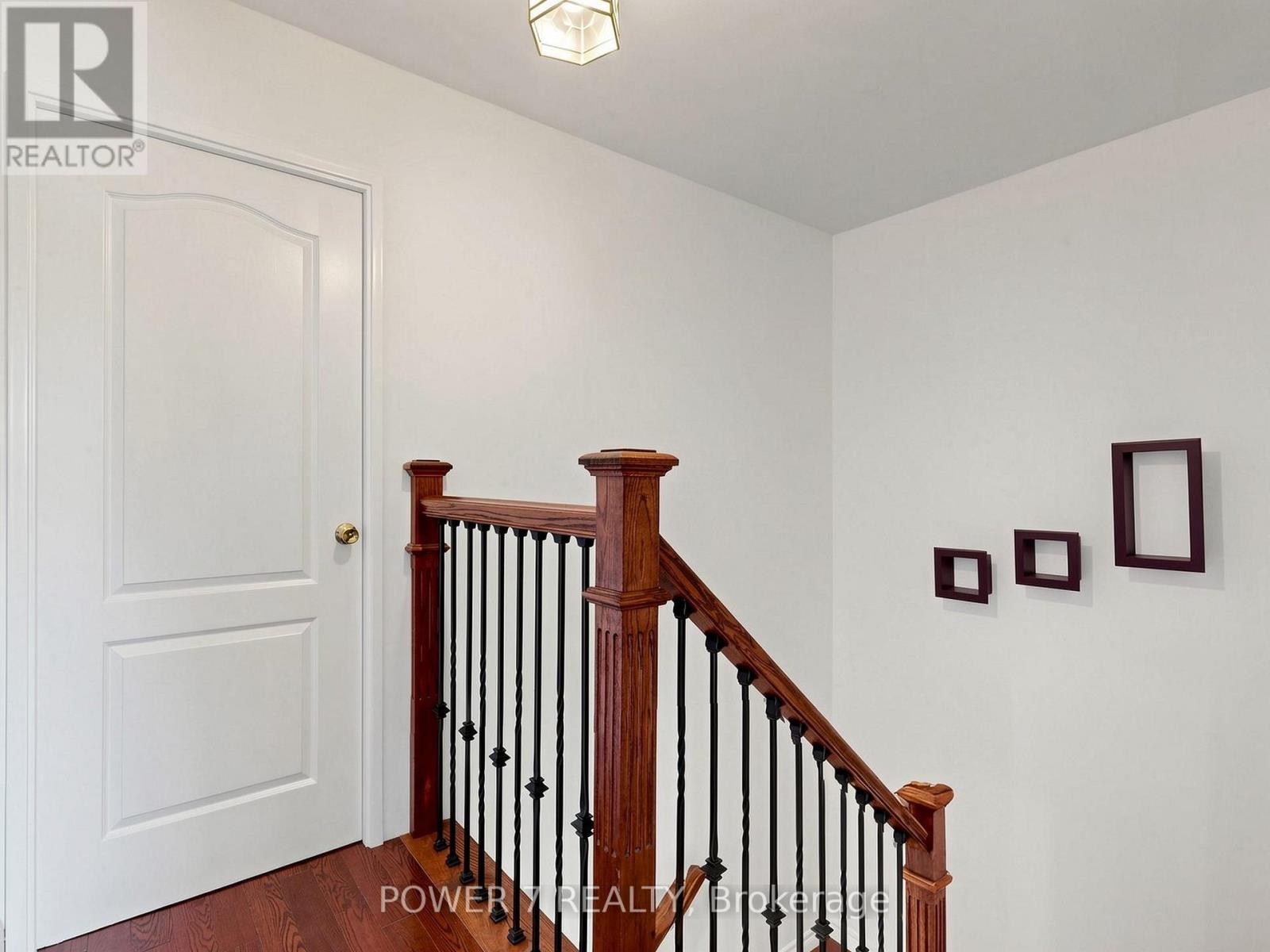 379 HOLLYBERRY TRAIL - 23
