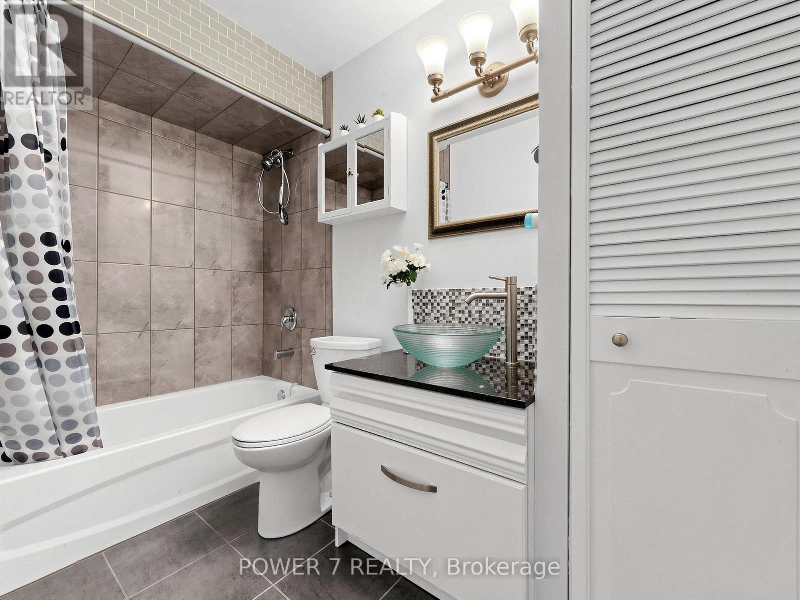 379 HOLLYBERRY TRAIL - 30