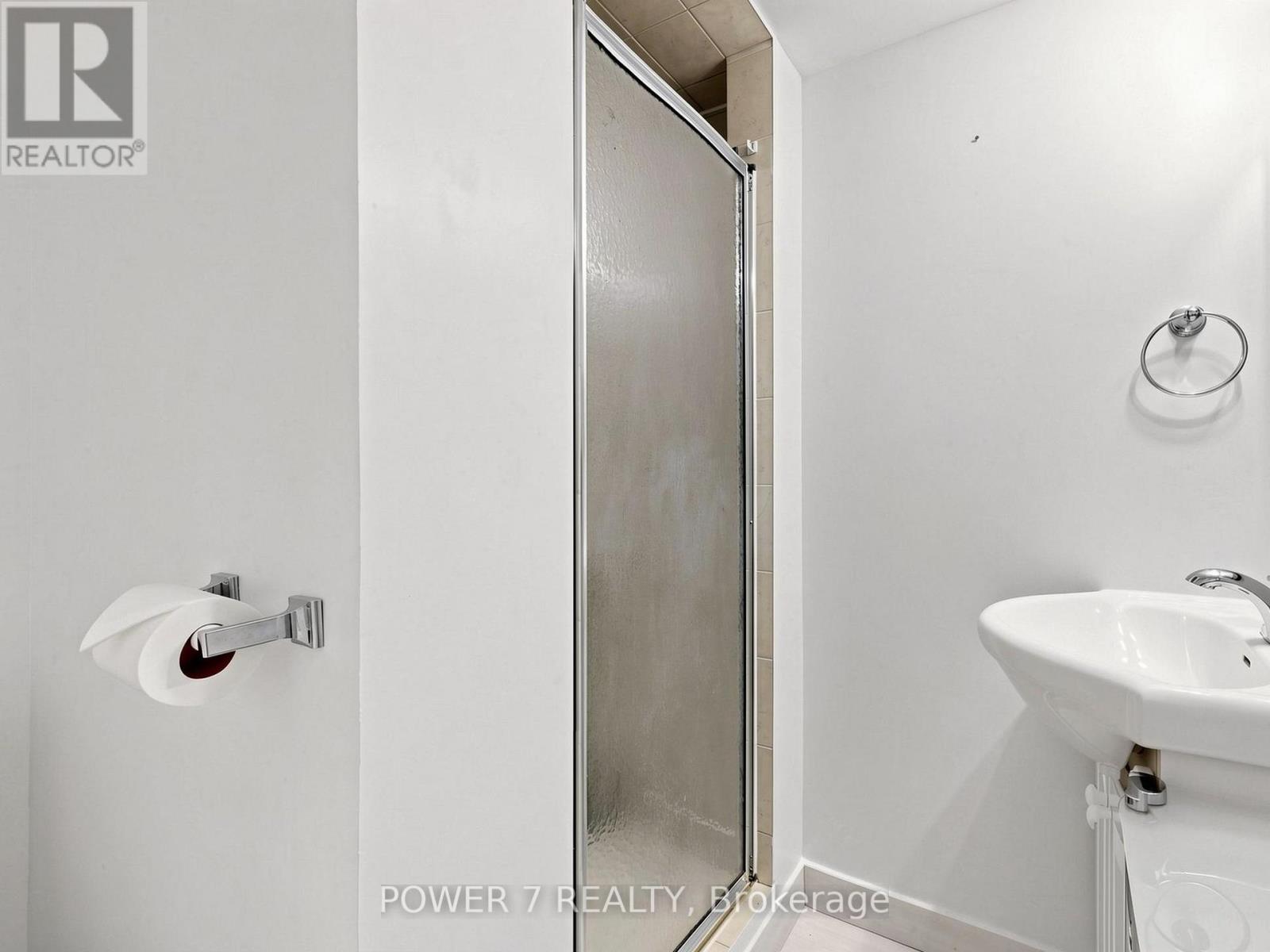 379 HOLLYBERRY TRAIL - 36