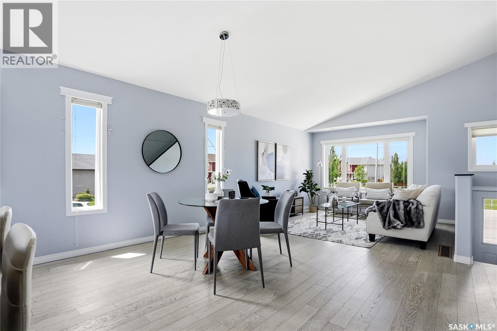 327 Roy CRESCENT - 12
