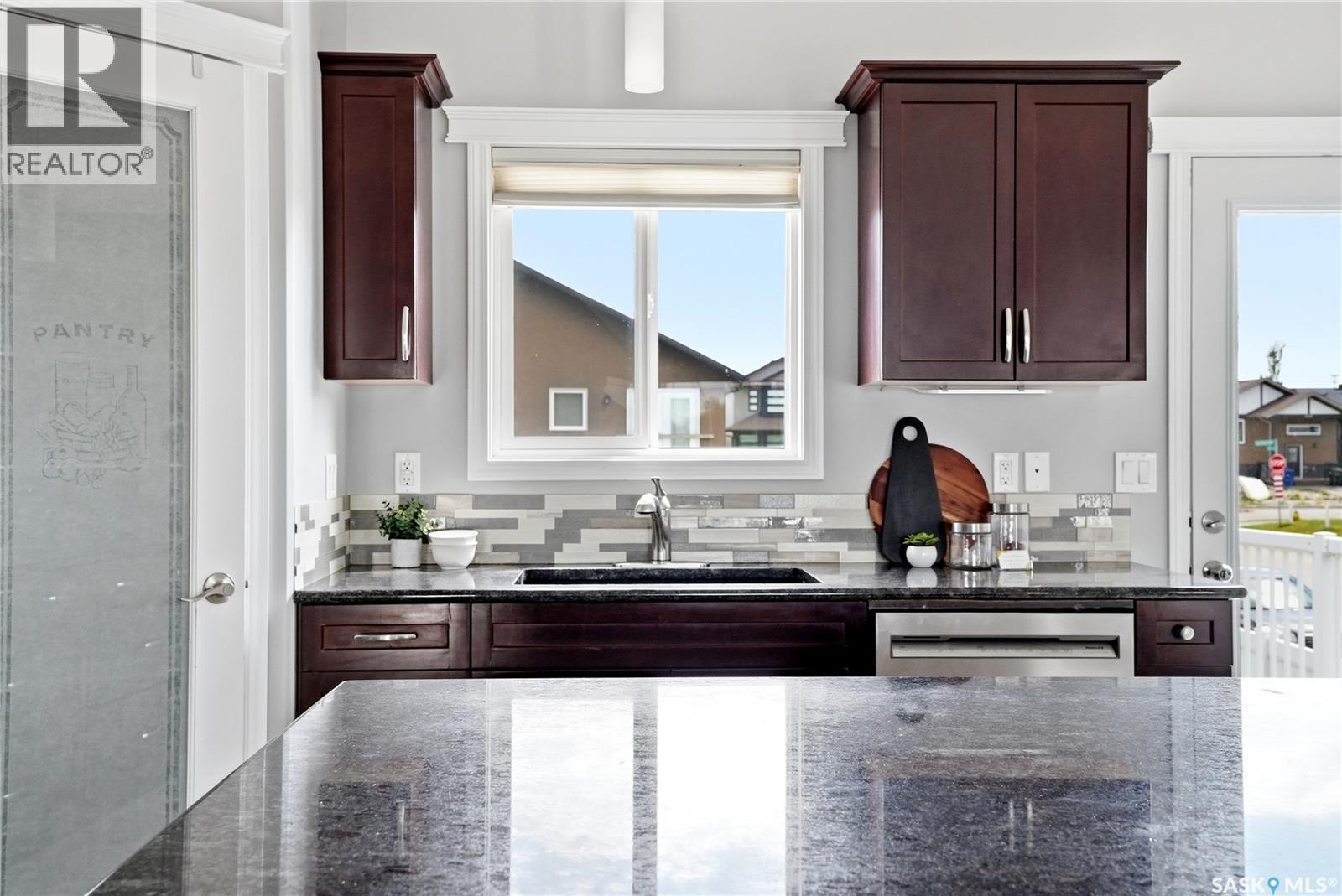 327 Roy CRESCENT - 18