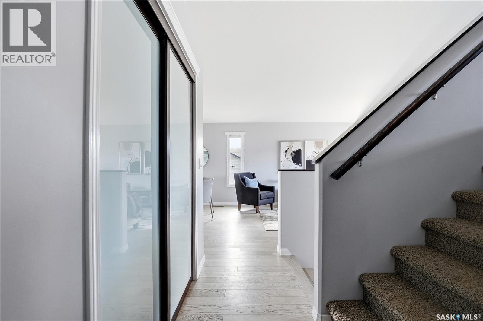 327 Roy CRESCENT - 6