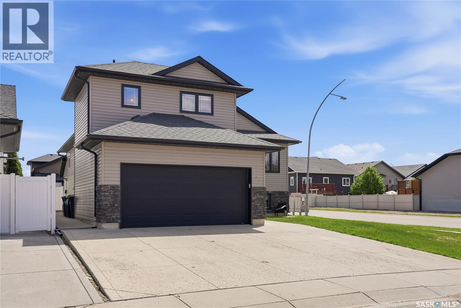 327 Roy CRESCENT - 61