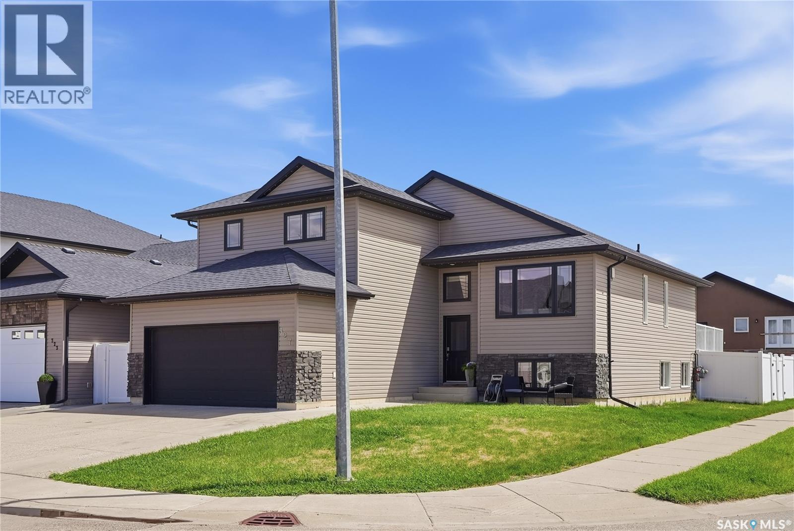 327 Roy CRESCENT - 62