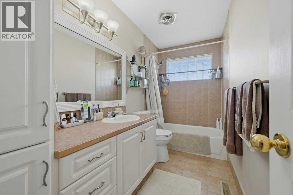 7115 Huntercrest Road NW - 9
