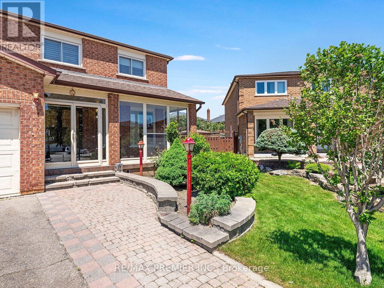 39 BRYDON COURT - 2