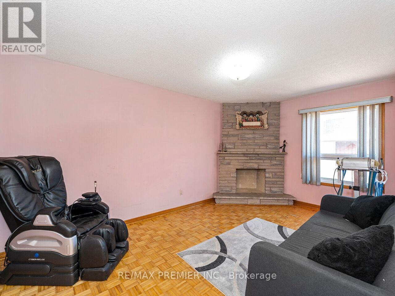 39 BRYDON COURT - 21