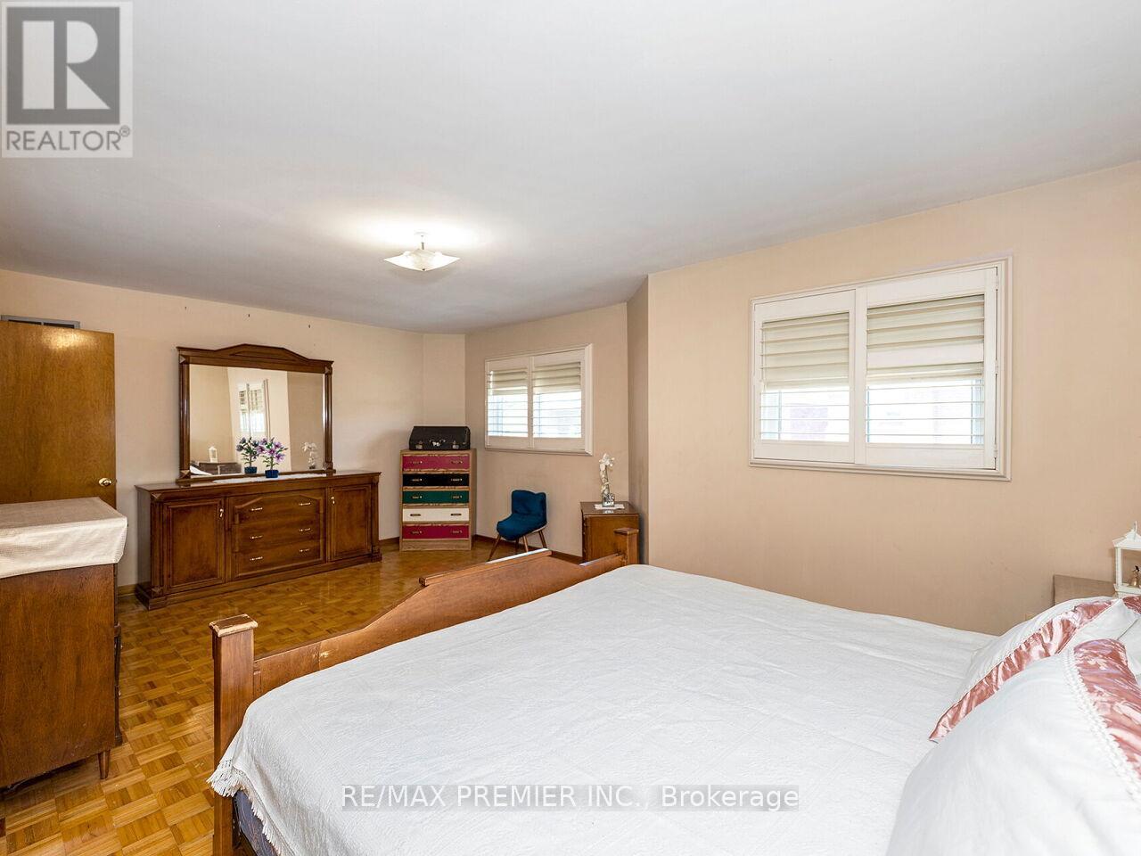 39 BRYDON COURT - 31
