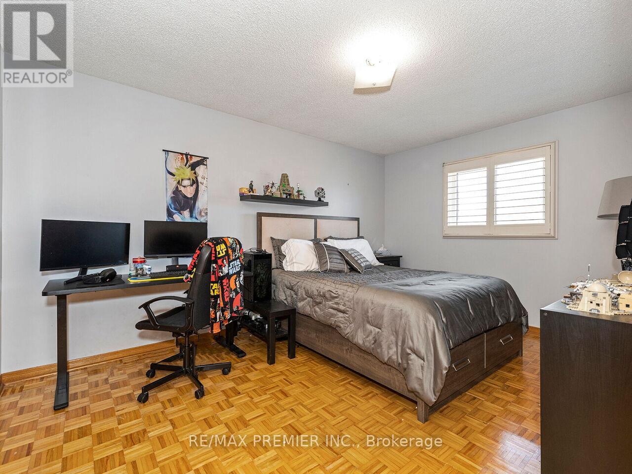 39 BRYDON COURT - 32