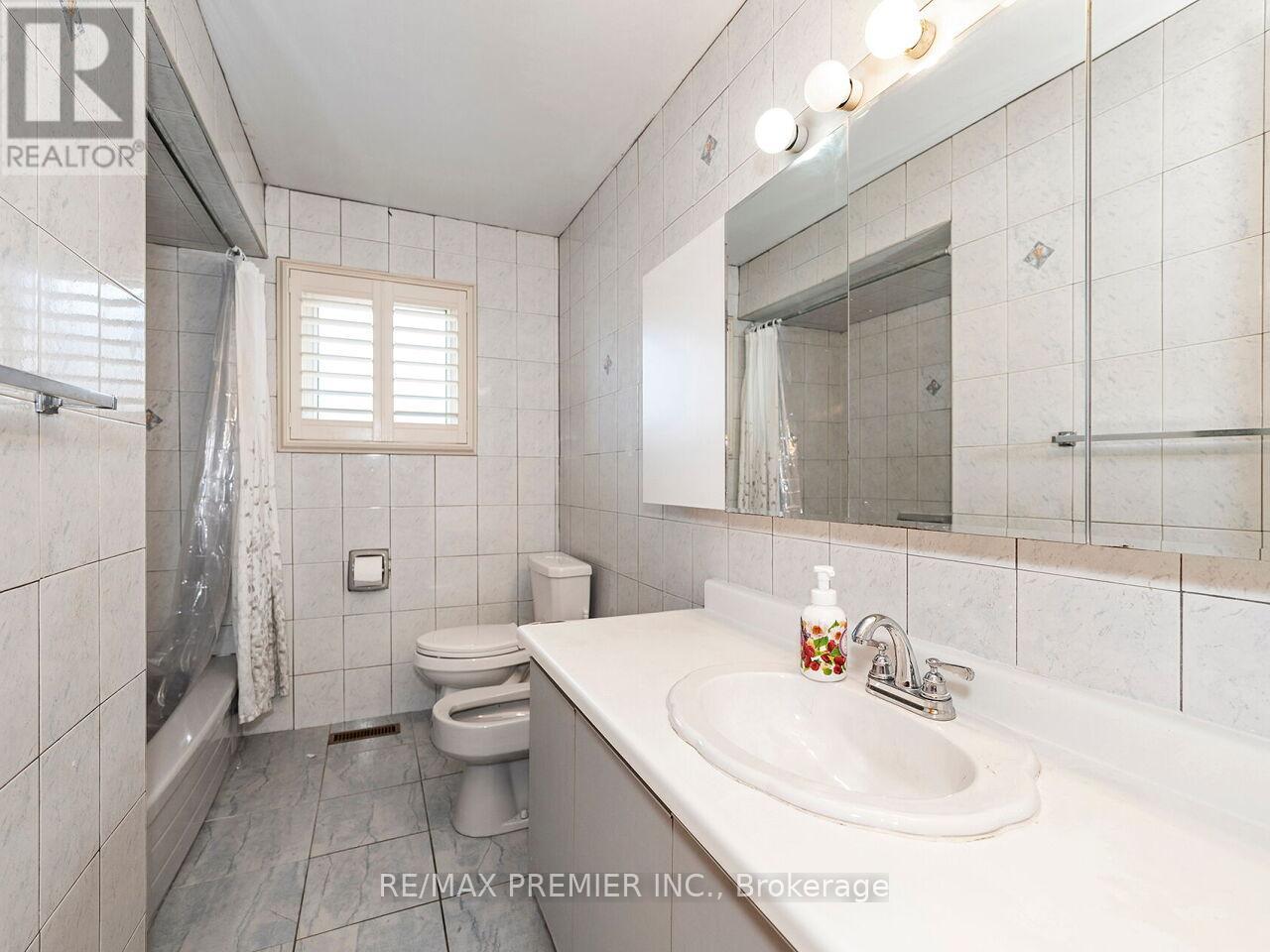 39 BRYDON COURT - 34