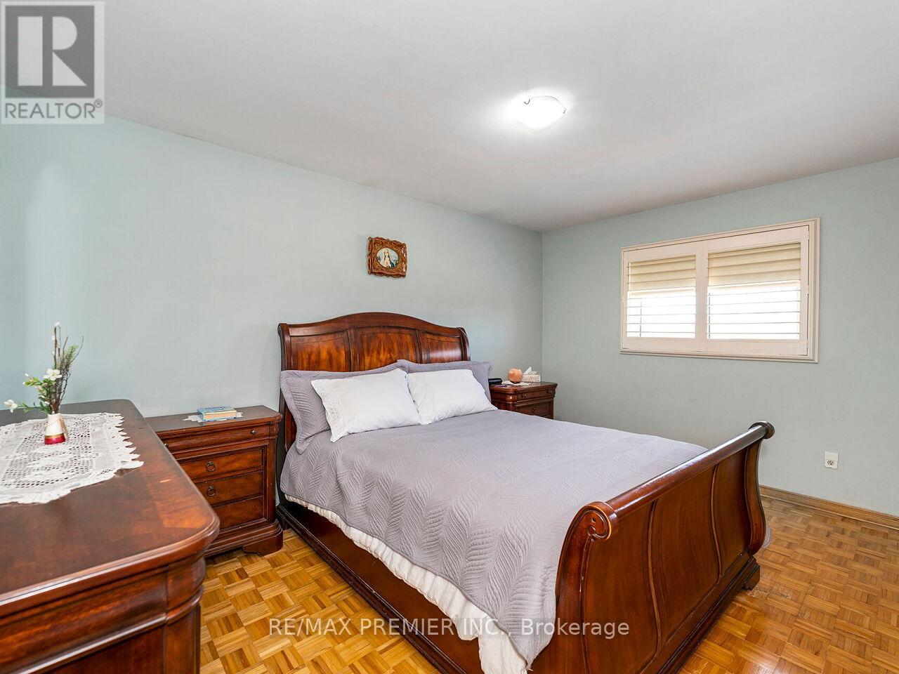39 BRYDON COURT - 36