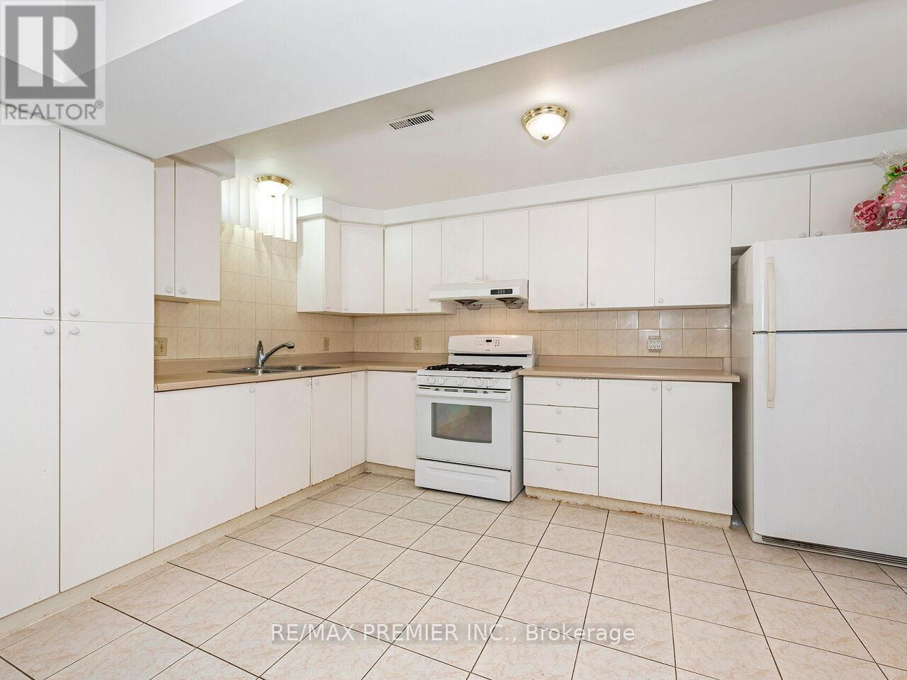 39 BRYDON COURT - 39