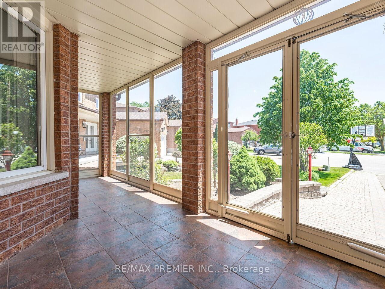 39 BRYDON COURT - 4