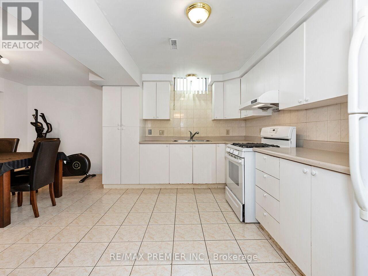 39 BRYDON COURT - 40