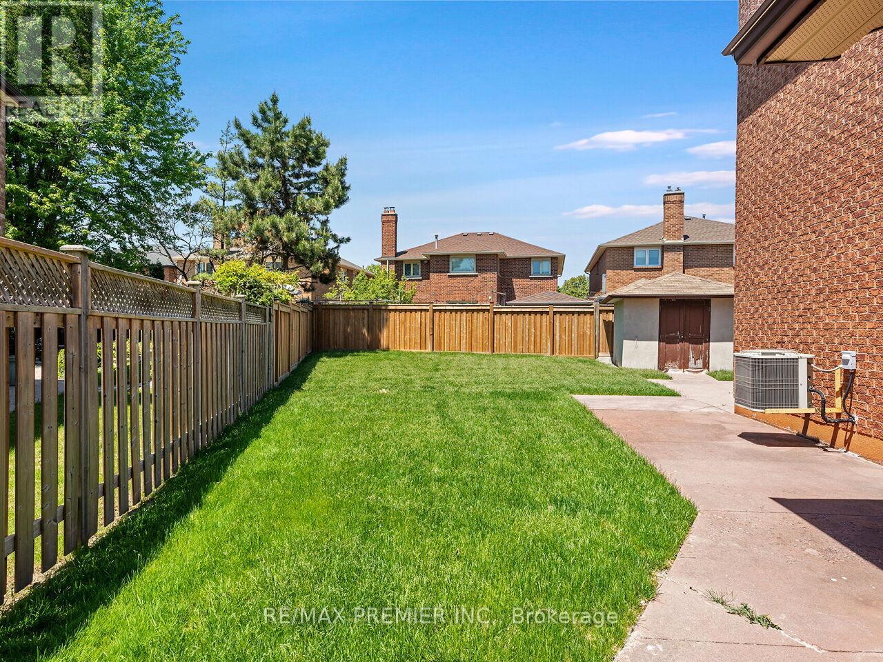 39 BRYDON COURT - 48