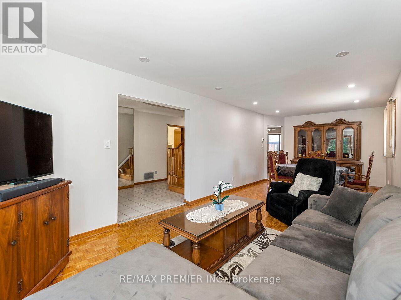 39 BRYDON COURT - 9