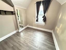 306 Aberdeen Avenue, Winnipeg, MB R2W1V4 Photo 9