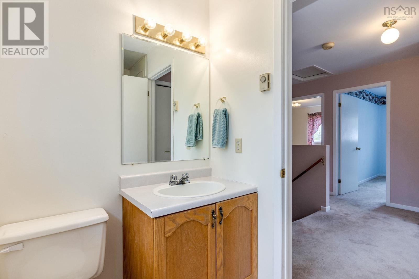 124 Waterwheel Crescent - 21