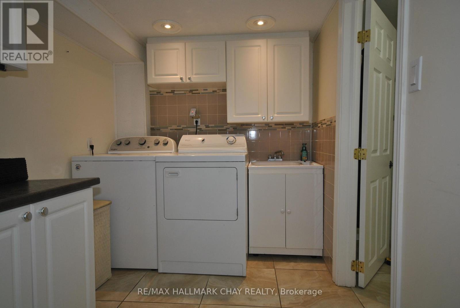 227 DUCKWORTH STREET - 20