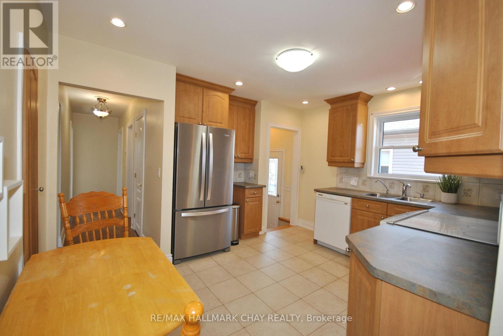 227 DUCKWORTH STREET - 7