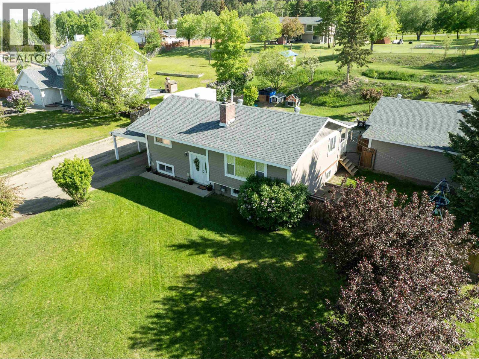 5665 HORSE LAKE ROAD - Image 2