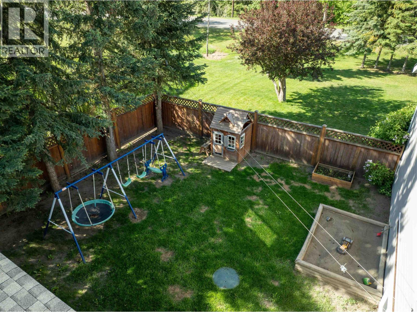 5665 HORSE LAKE ROAD - 11