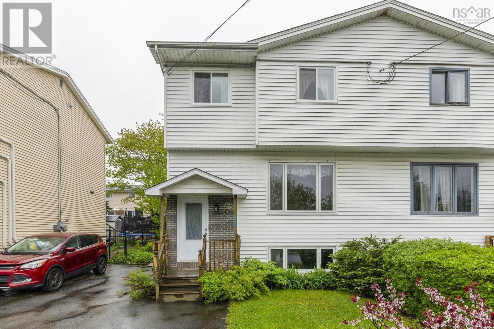 124 Waterwheel Crescent - Image 2